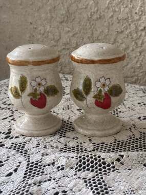 Vintage Mikasa Strawberry Festival Salt and Pepper Shakers Japan